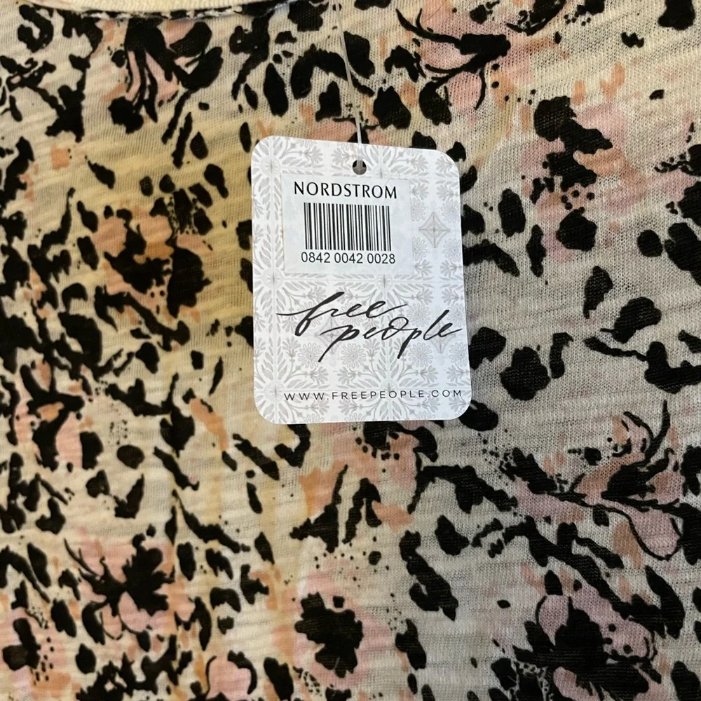 NWT Free People short sleeve cotton tee, M - Picture 5 of 5